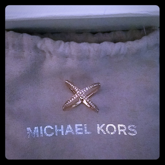 Michael Kors Ring 5 - Picture 1 of 3